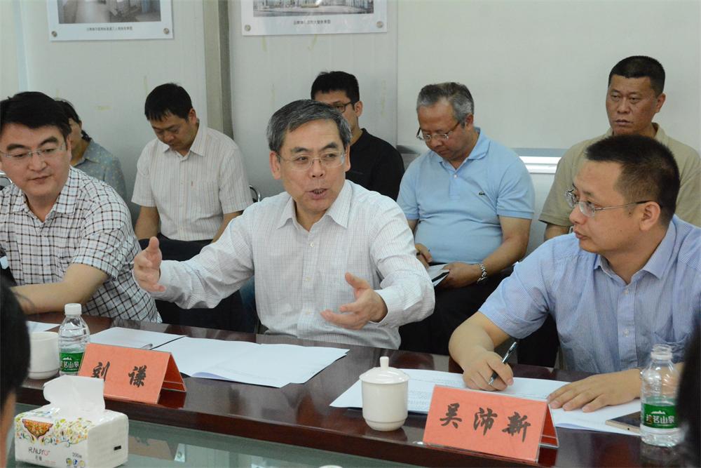 刘谦2修.JPG